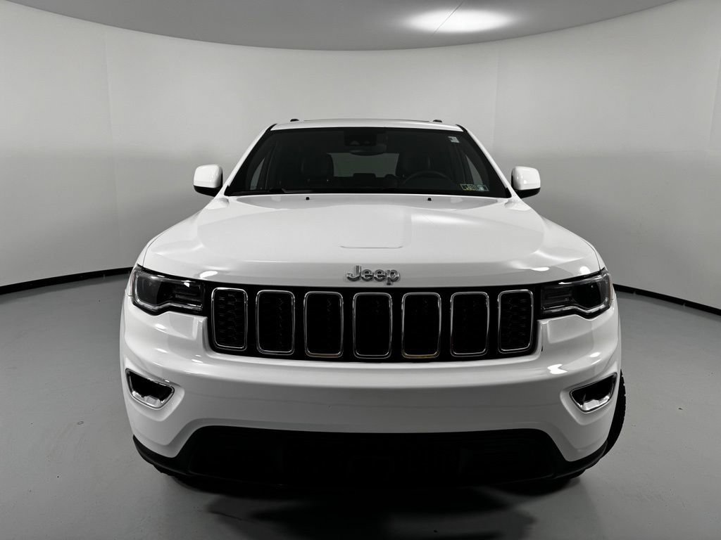 Used 2021 Jeep Grand Cherokee Laredo AWD/4WD image 2