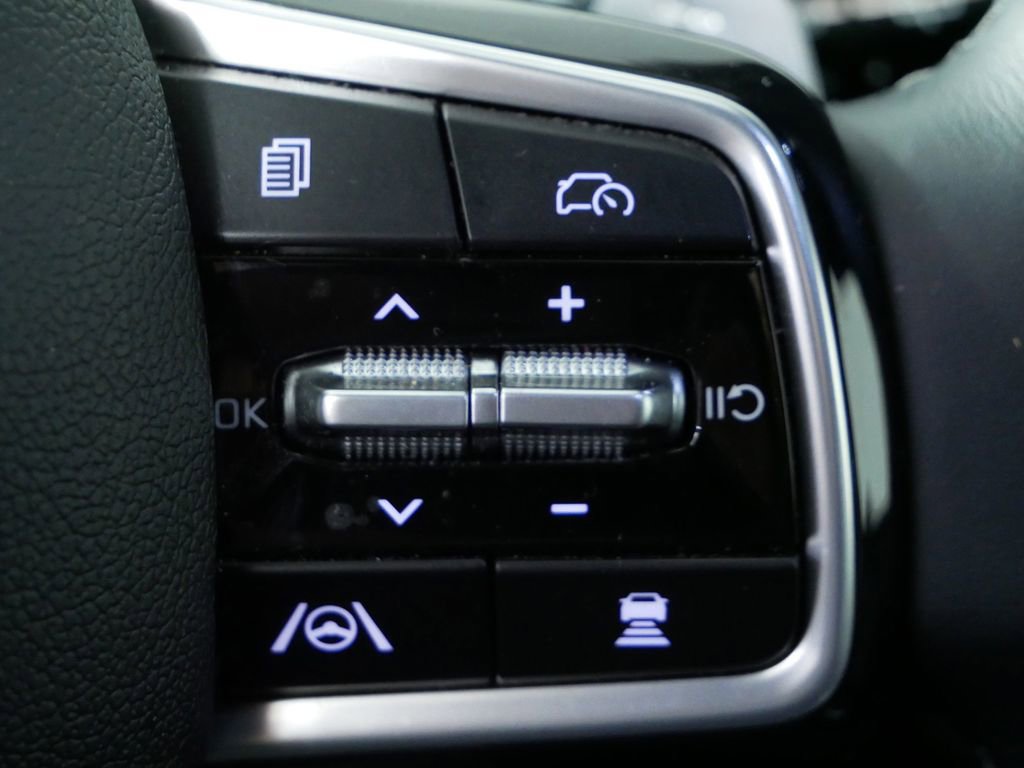 Certified 2025 Kia Sorento SX Prestige image 26