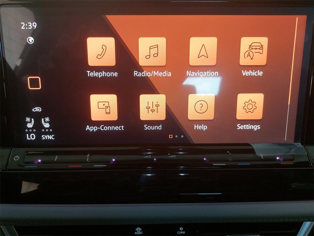 New 2025 Volkswagen Atlas Peak Edition SE image 22