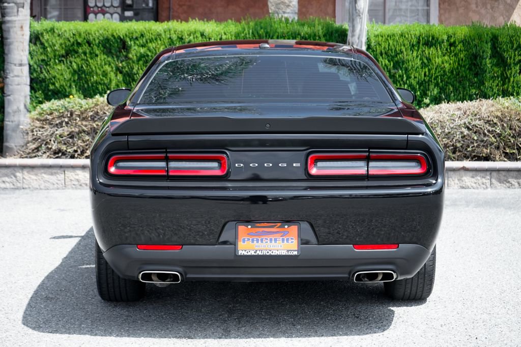 Used 2023 Dodge Challenger SXT RWD image 7