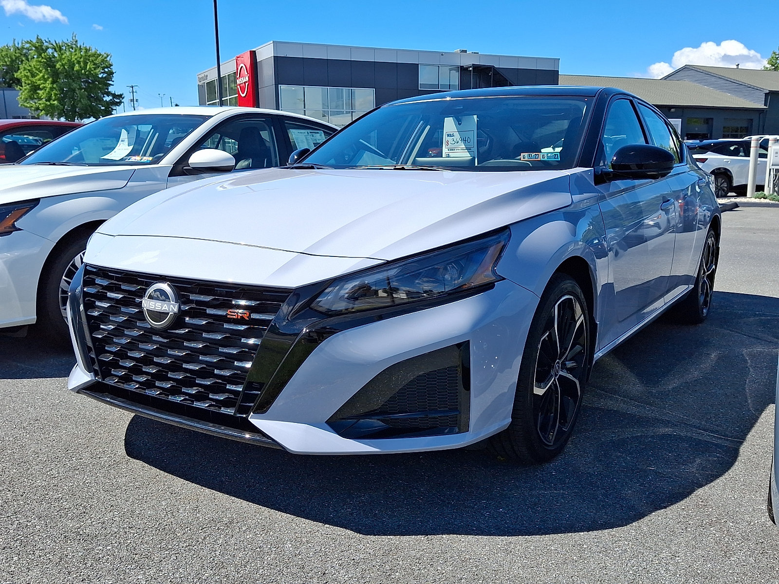 New 2026 Nissan Altima 2.5 SR w/ SR Premium Package AWD/4WD image 3