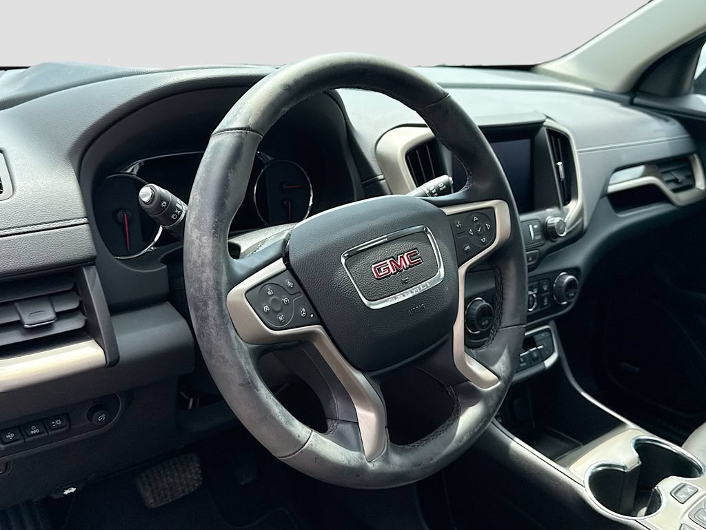 Used 2024 GMC Terrain Denali w/ Denali Premium Package AWD/4WD image 11