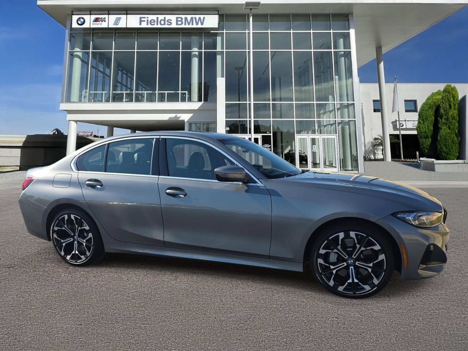 Used 2025 BMW 330i Sedan RWD image 1