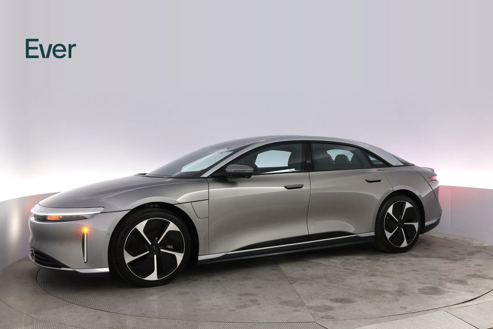 Used 2023 Lucid Air Touring image 18