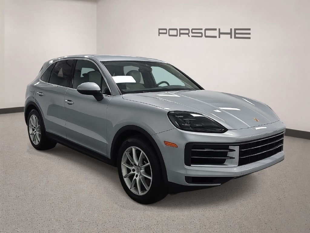 Certified 2024 Porsche Cayenne AWD/4WD image 8