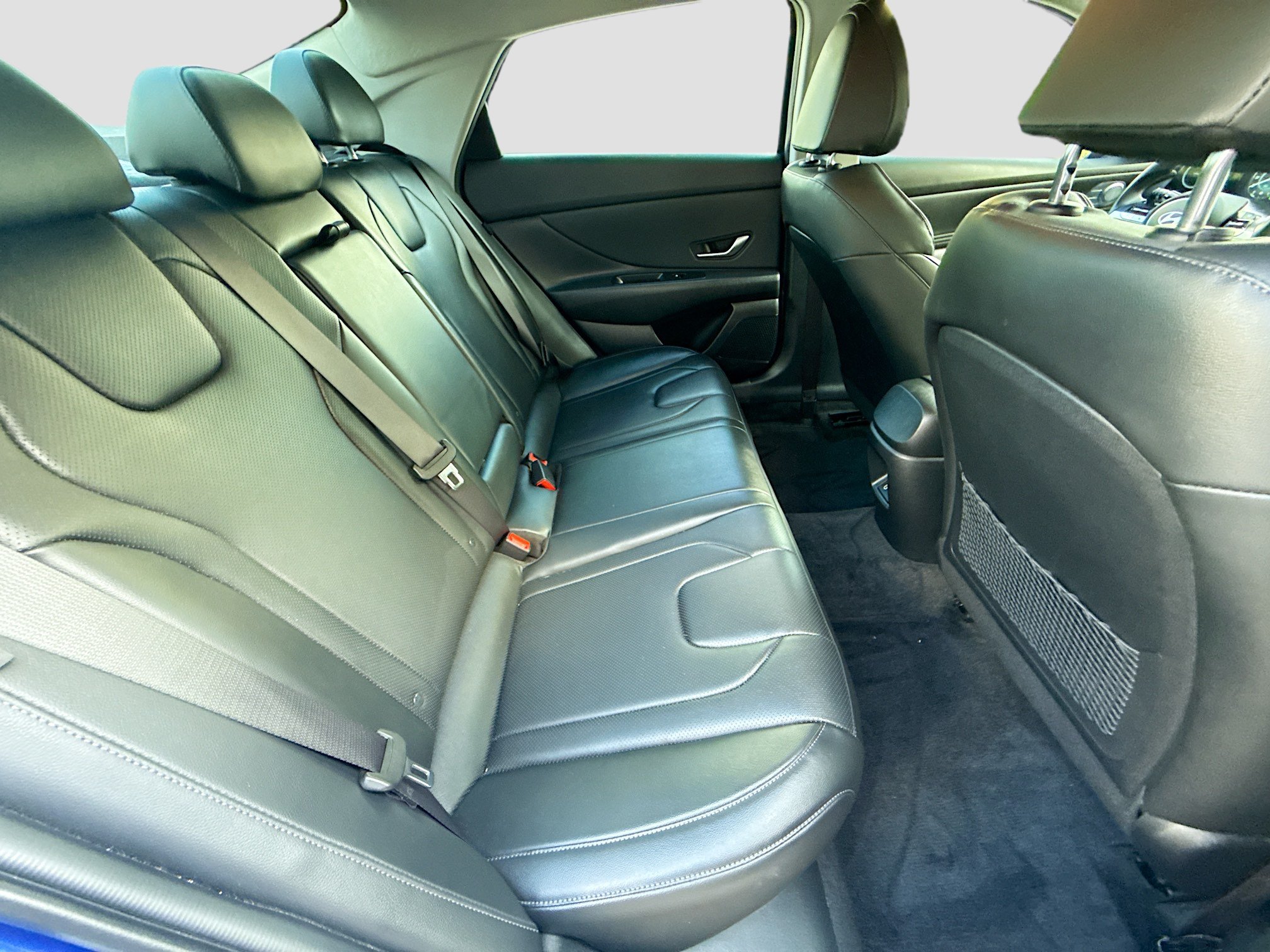 Used 2024 Hyundai Elantra Limited FWD image 25