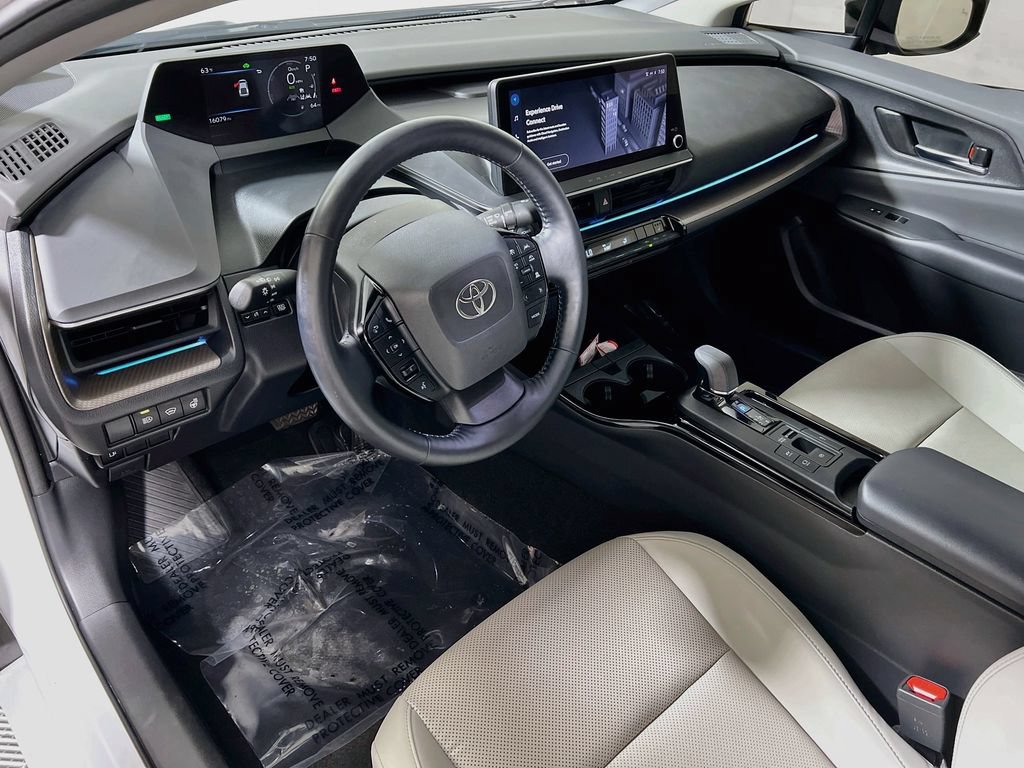 Certified 2024 Toyota Prius XLE AWD/4WD image 9