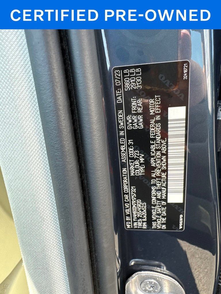 Certified 2024 Volvo XC60 T8 Ultimate w/ Protection Package Premier AWD/4WD image 31