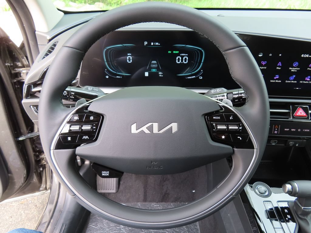 New 2026 Kia Niro EX FWD image 4