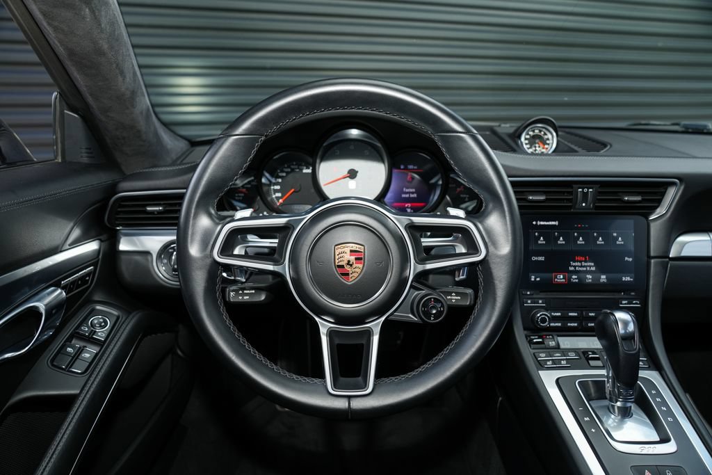 Certified 2018 Porsche 911 Carrera S RWD image 22