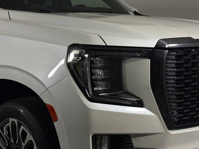 Used 2023 GMC Yukon XL Denali Ultimate w/ LPO, Floor Liner Package AWD/4WD image 14