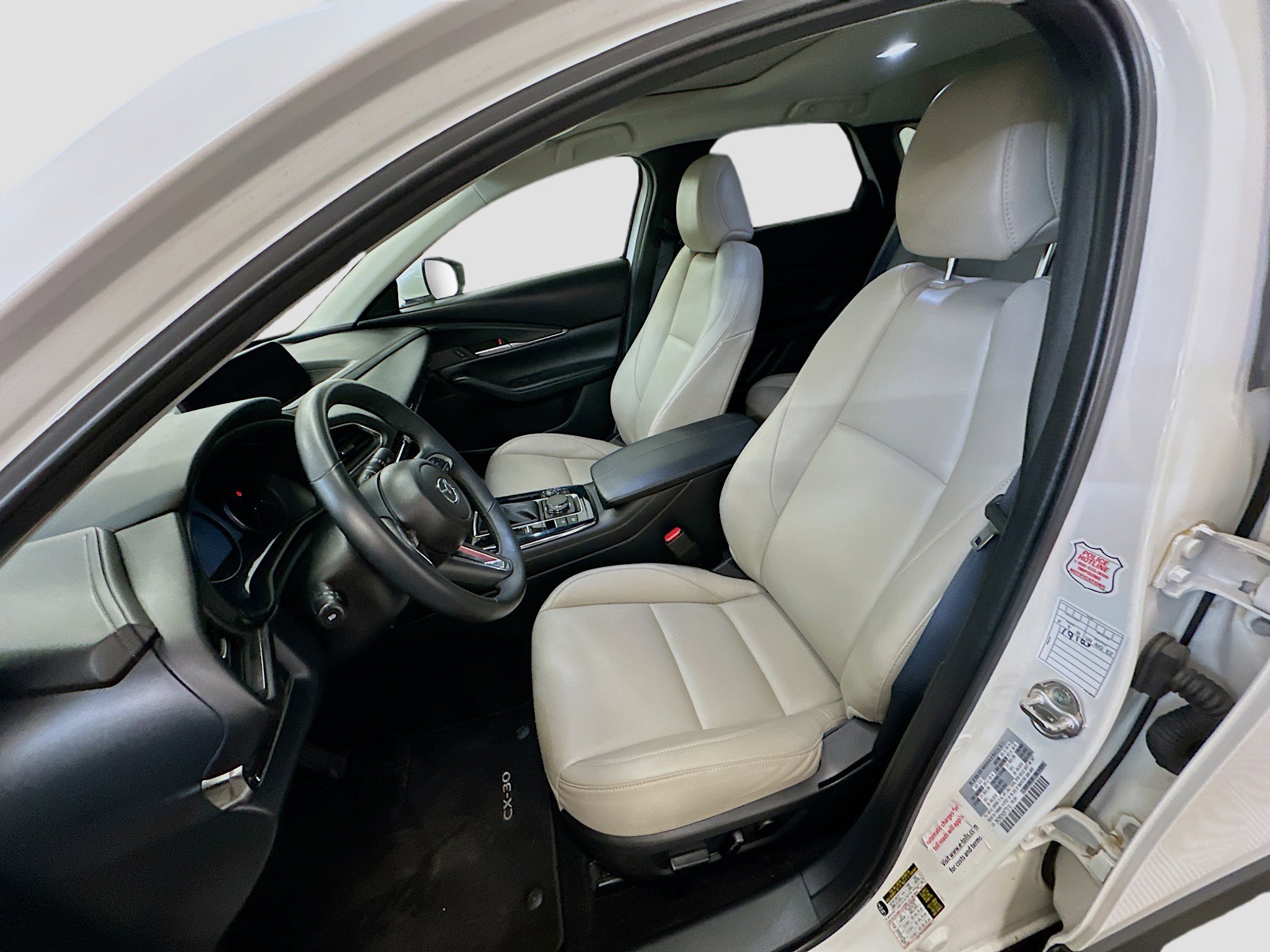 Used 2025 MAZDA CX-30 AWD 2.5 S w/ Preferred Package image 13