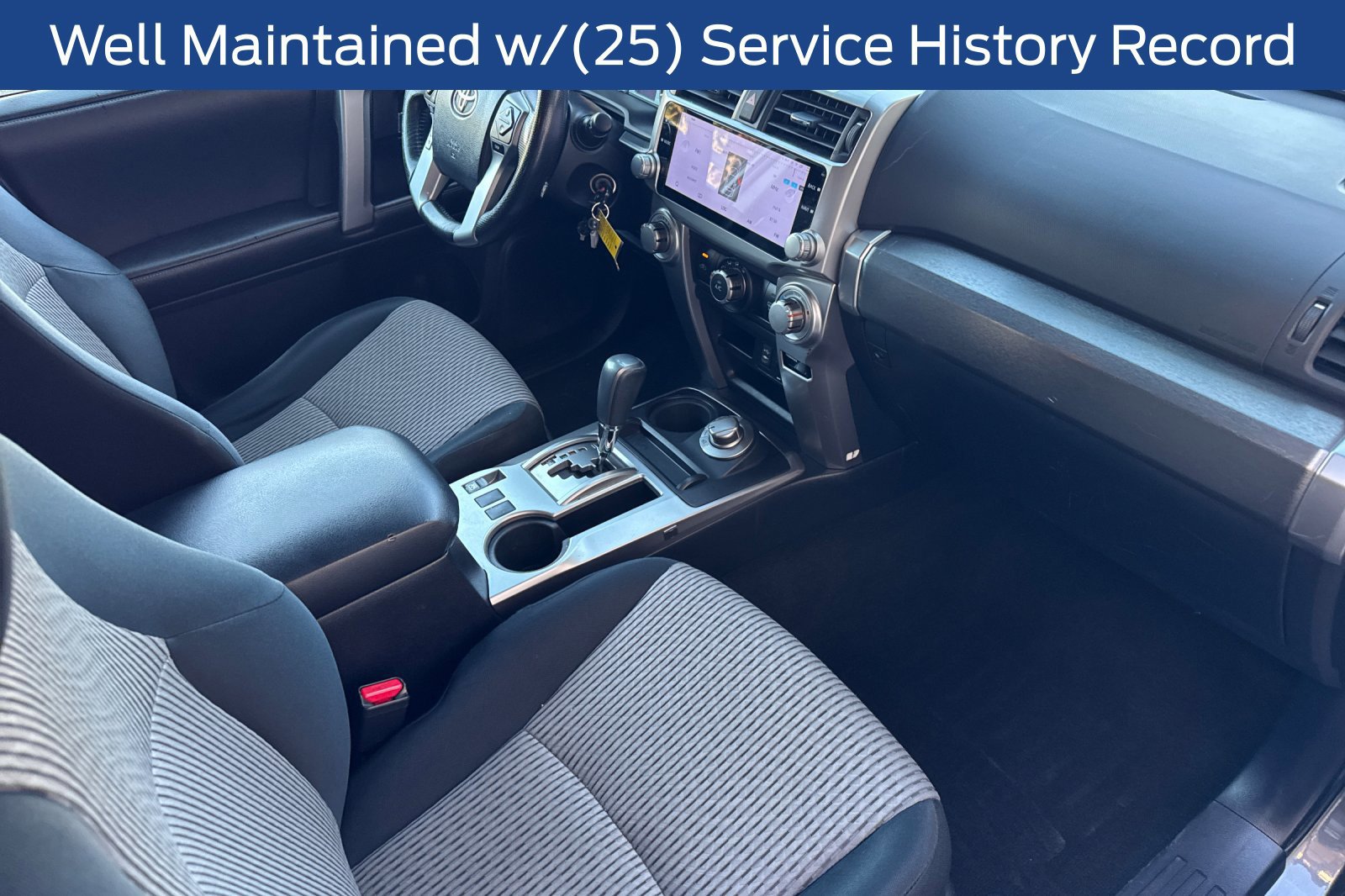 Used 2014 Toyota 4Runner SR5 AWD/4WD image 21