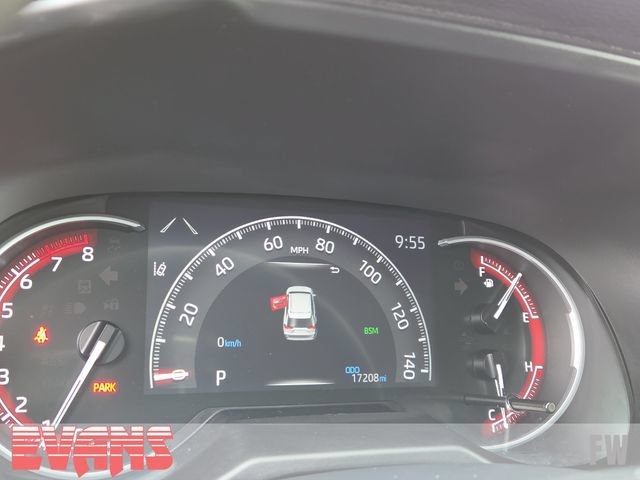 Used 2023 Toyota RAV4 XLE AWD/4WD image 5