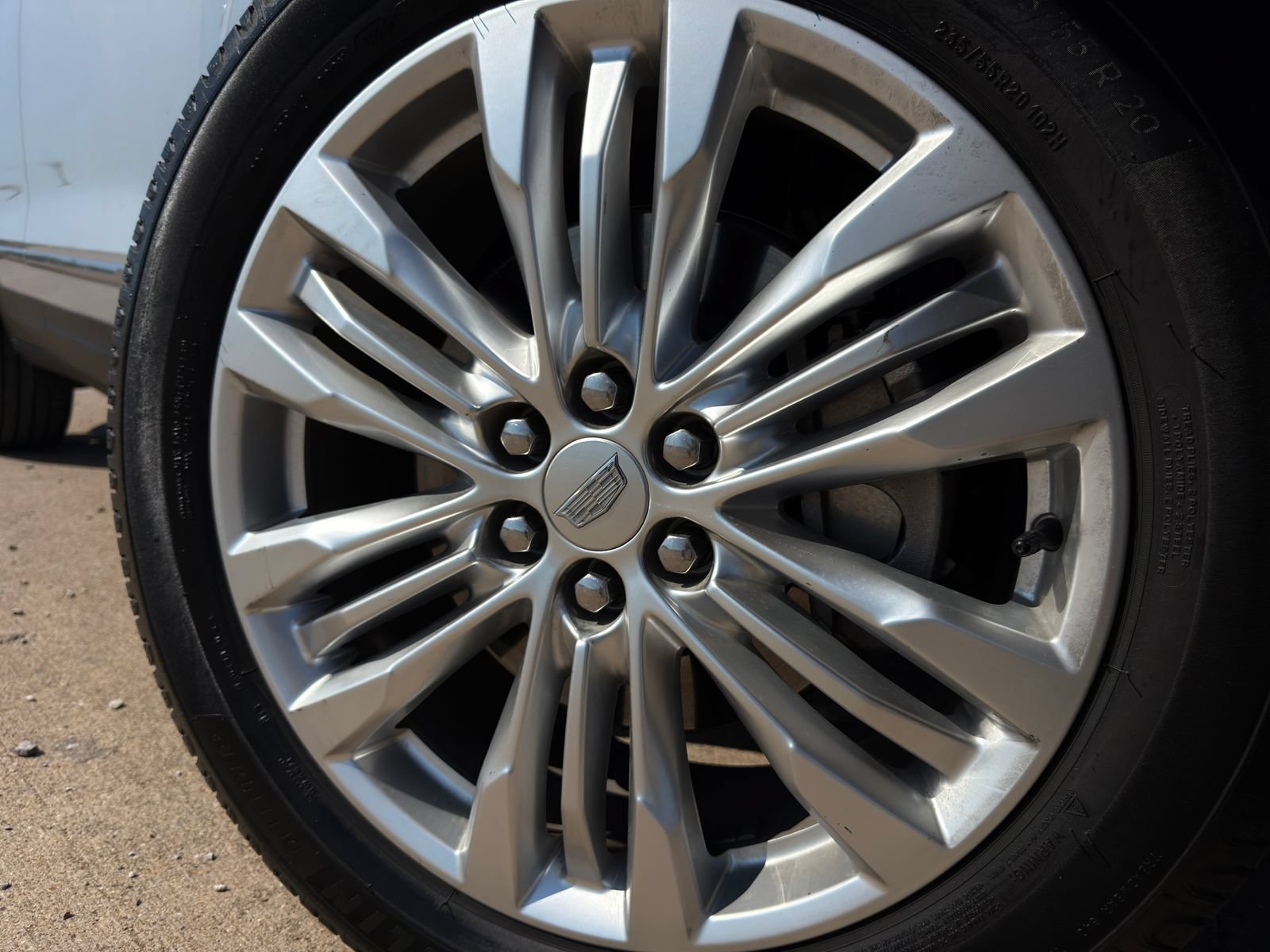 Used 2019 Cadillac XT5 Premium Luxury FWD image 11