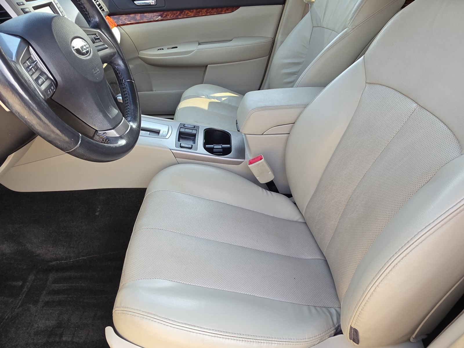 Used 2012 Subaru Outback 2.5i Limited w/ Moonroof Pkg image 12