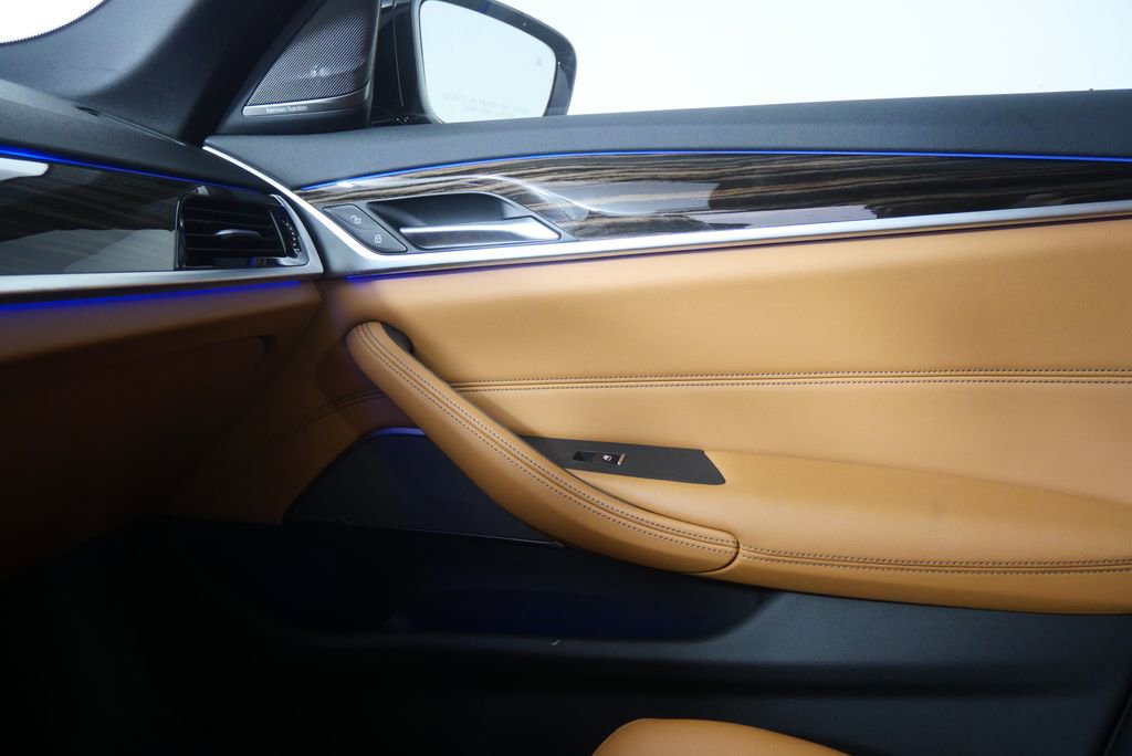 Certified 2023 BMW 530i w/ Premium Package image 26