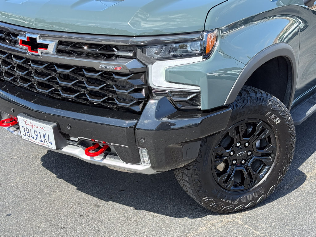 Used 2026 Chevrolet Silverado 1500 ZR2 AWD/4WD image 3