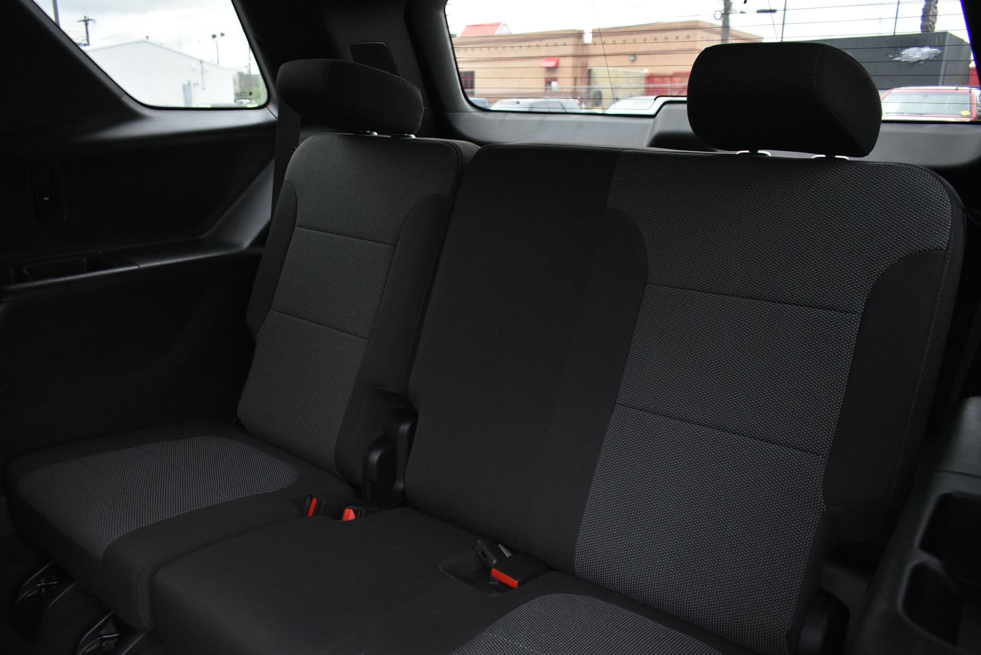 Used 2023 Chevrolet Traverse LT FWD image 17