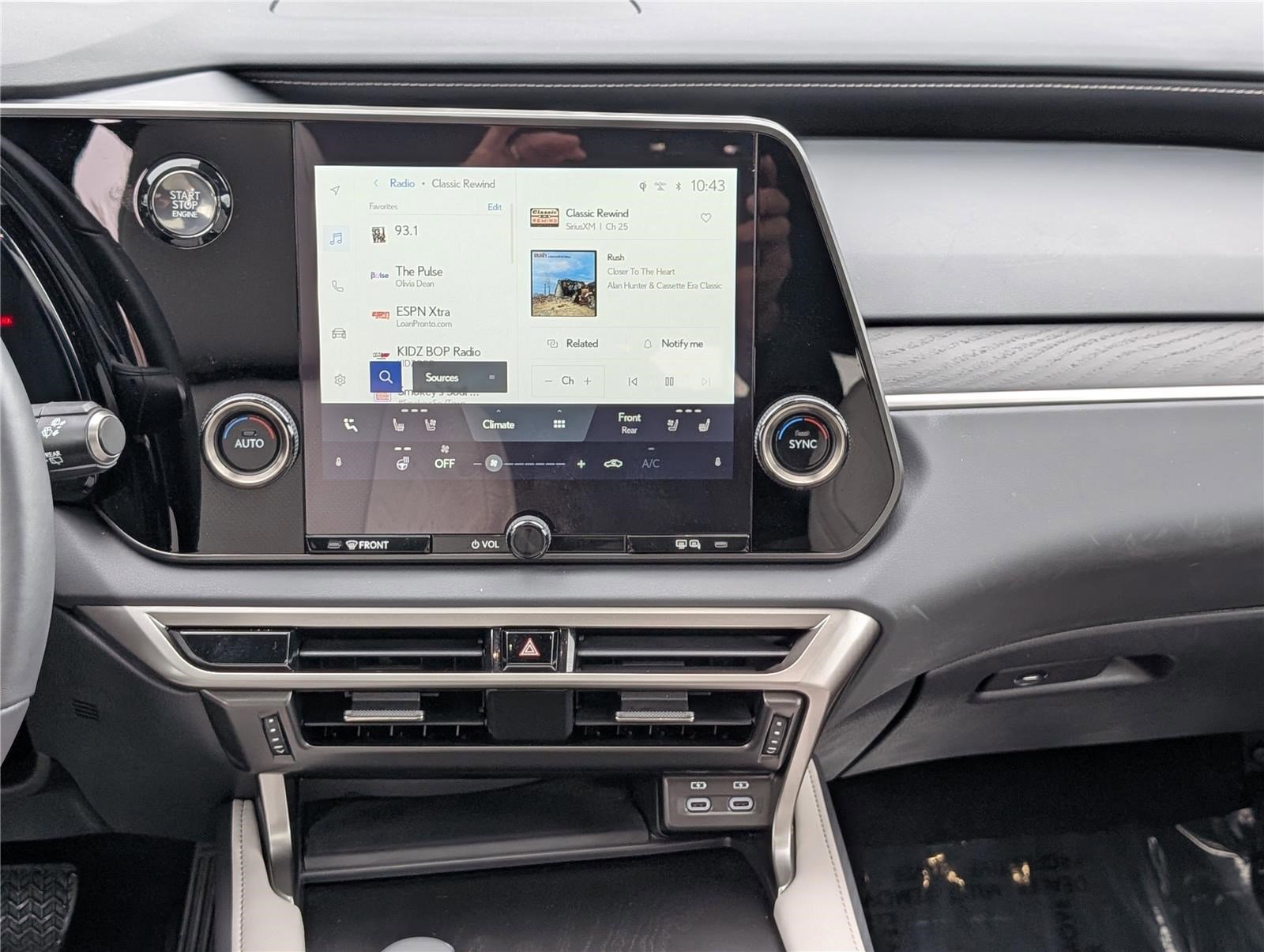 Used 2024 Lexus RX 350 Premium w/ Accessory Package (Z1) image 18