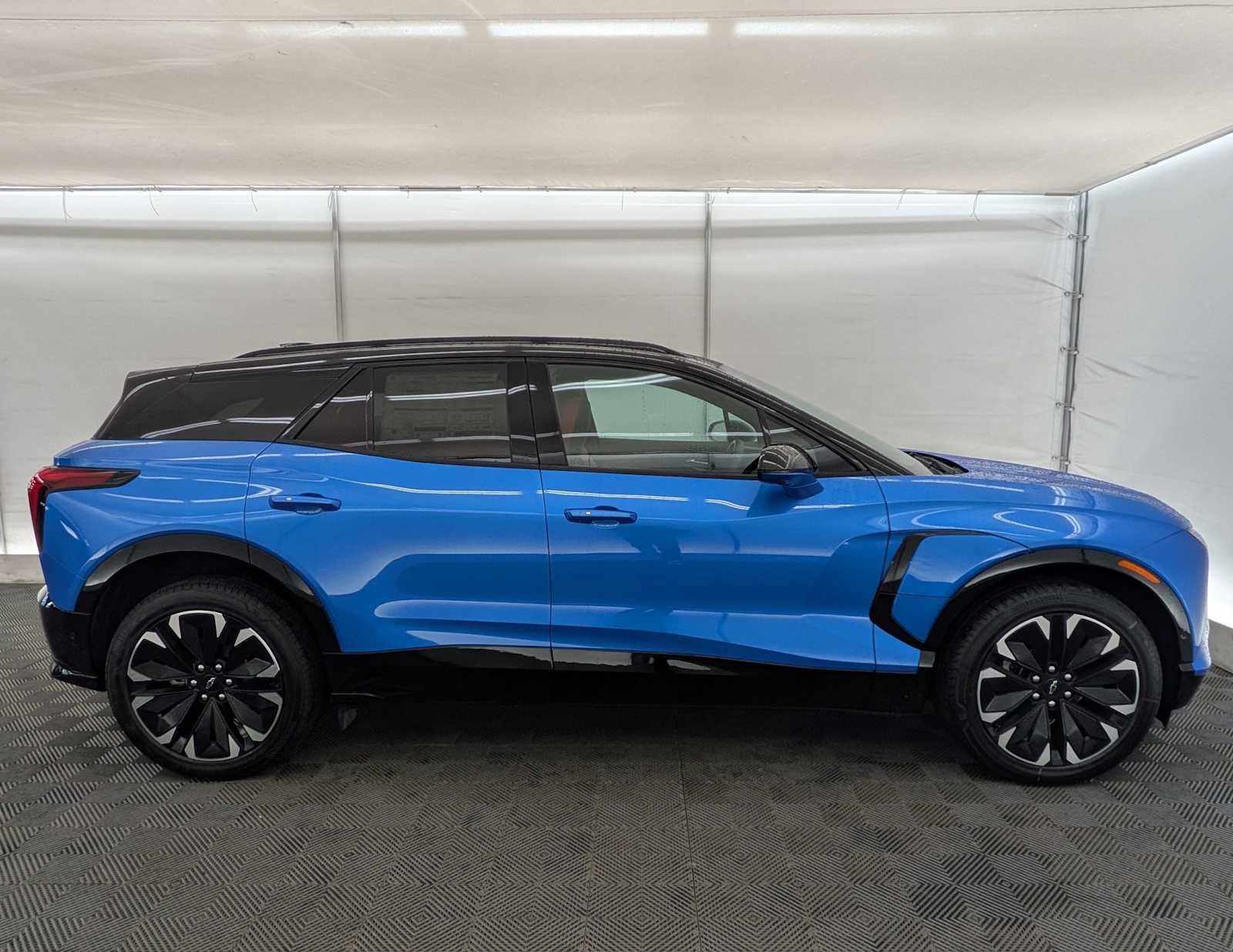 New 2026 Chevrolet Blazer EV RS image 7