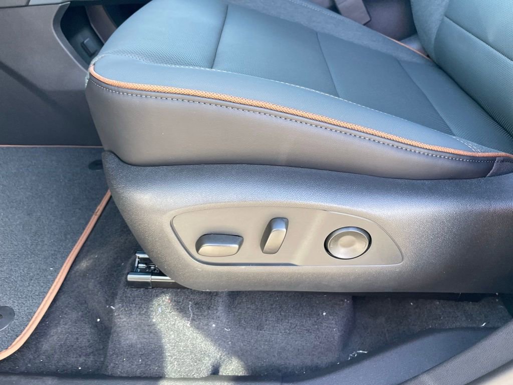 New 2026 GMC Acadia AT4 image 11