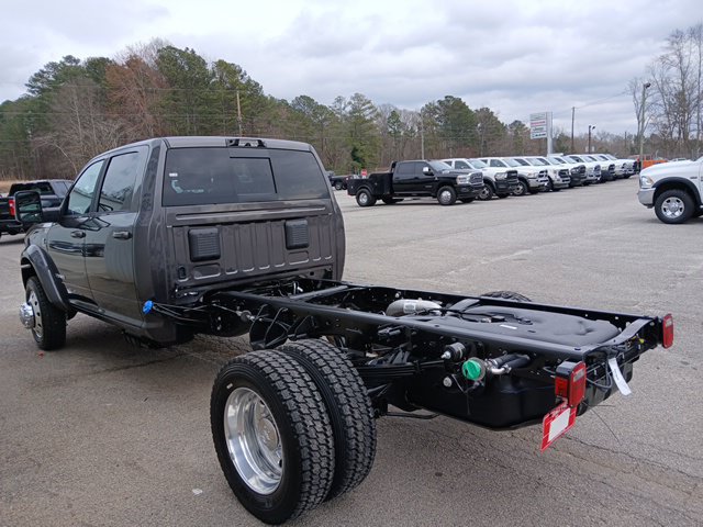 New 2026 RAM 4500 4x4 Crew Cab DRW image 5