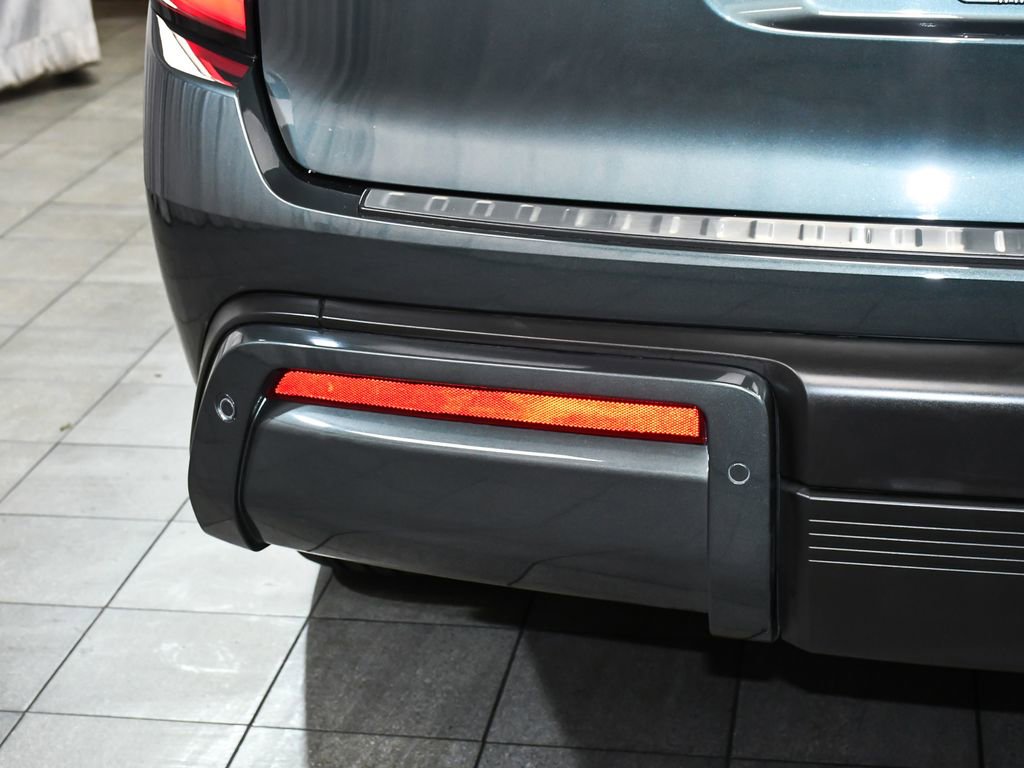 Used 2025 Nissan Armada Platinum Reserve AWD/4WD image 87