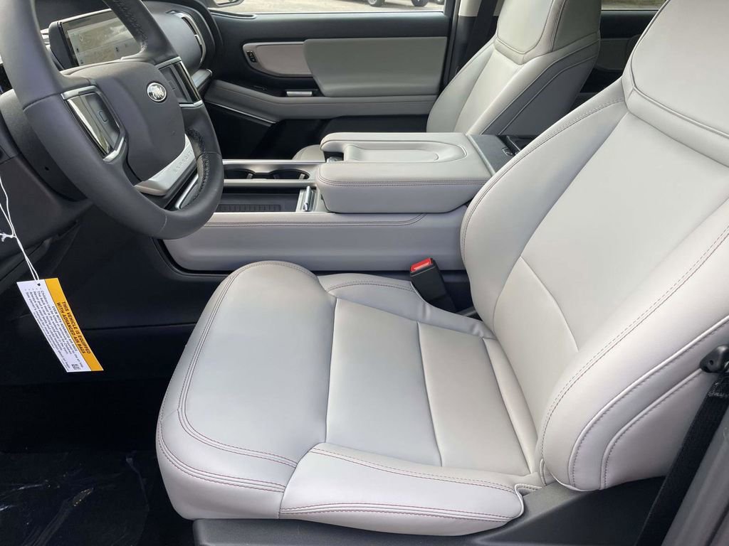 New 2025 Ford Expedition Max Active image 13