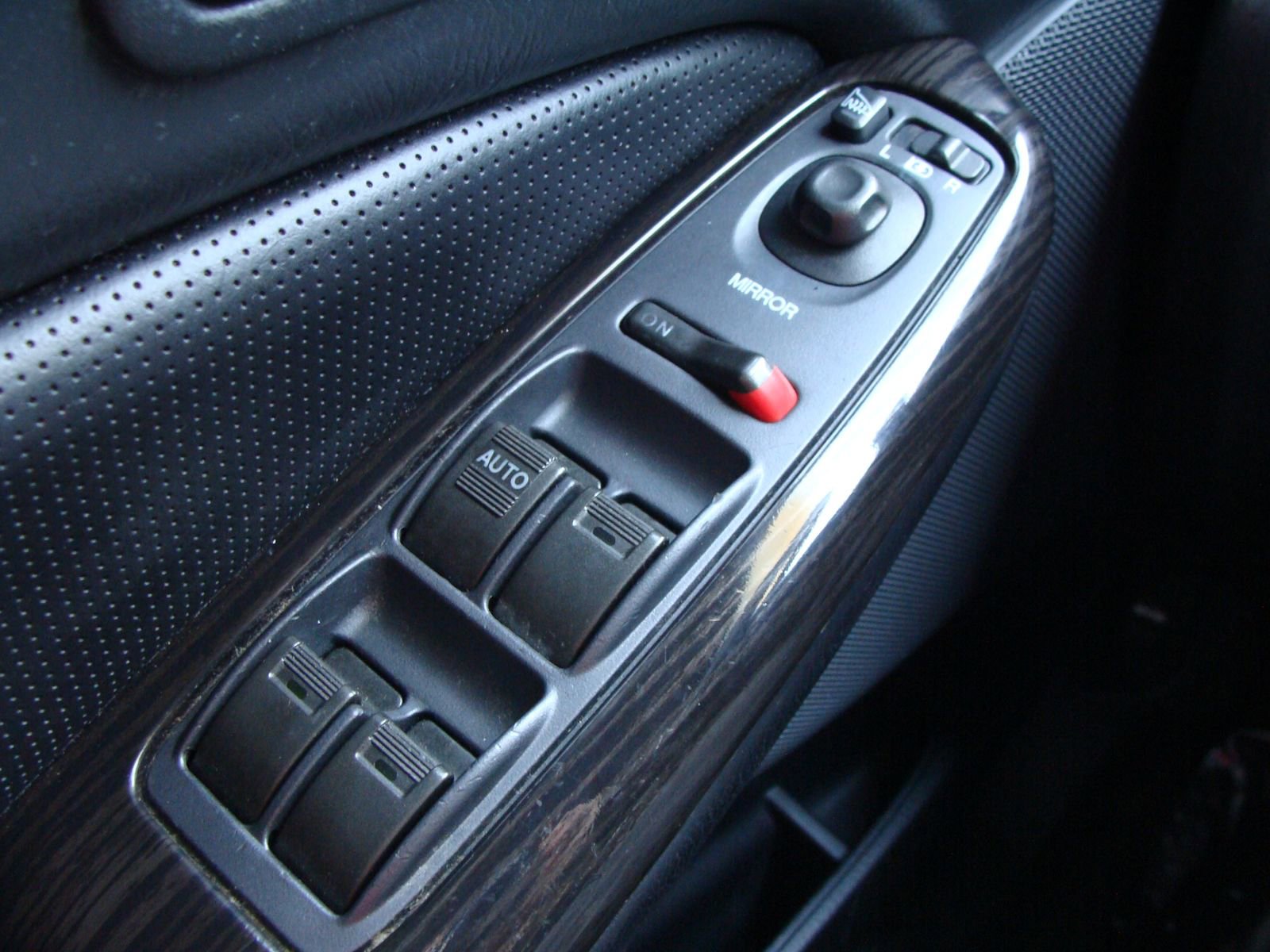 Used 2006 Acura MDX Touring image 22