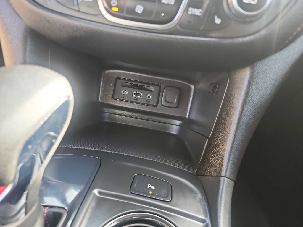 Used 2023 Chevrolet Equinox RS image 27