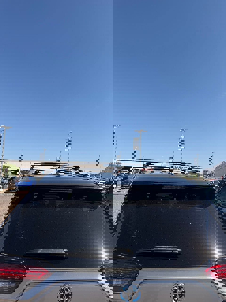 Used 2020 Toyota RAV4 XSE AWD/4WD image 4