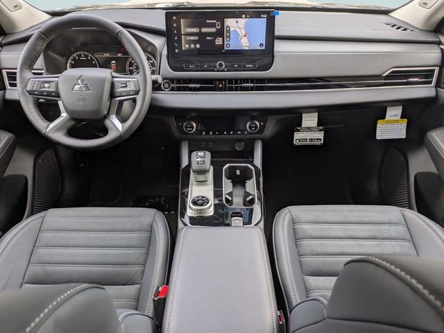 New 2026 Mitsubishi Outlander SE image 17