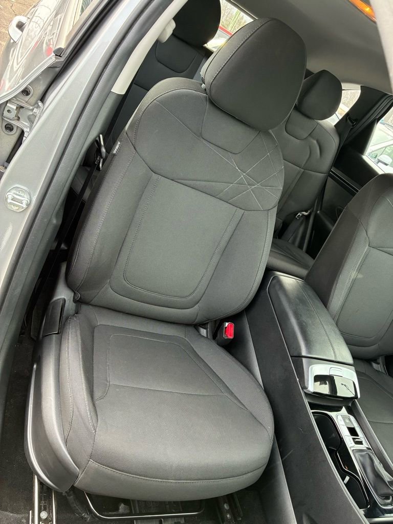 Used 2023 Hyundai Tucson SE image 19