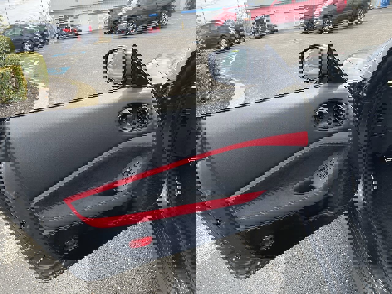 Used 2024 Nissan Z Performance w/ Floor Mat Package image 21