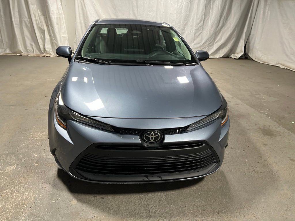Used 2024 Toyota Corolla LE FWD image 2