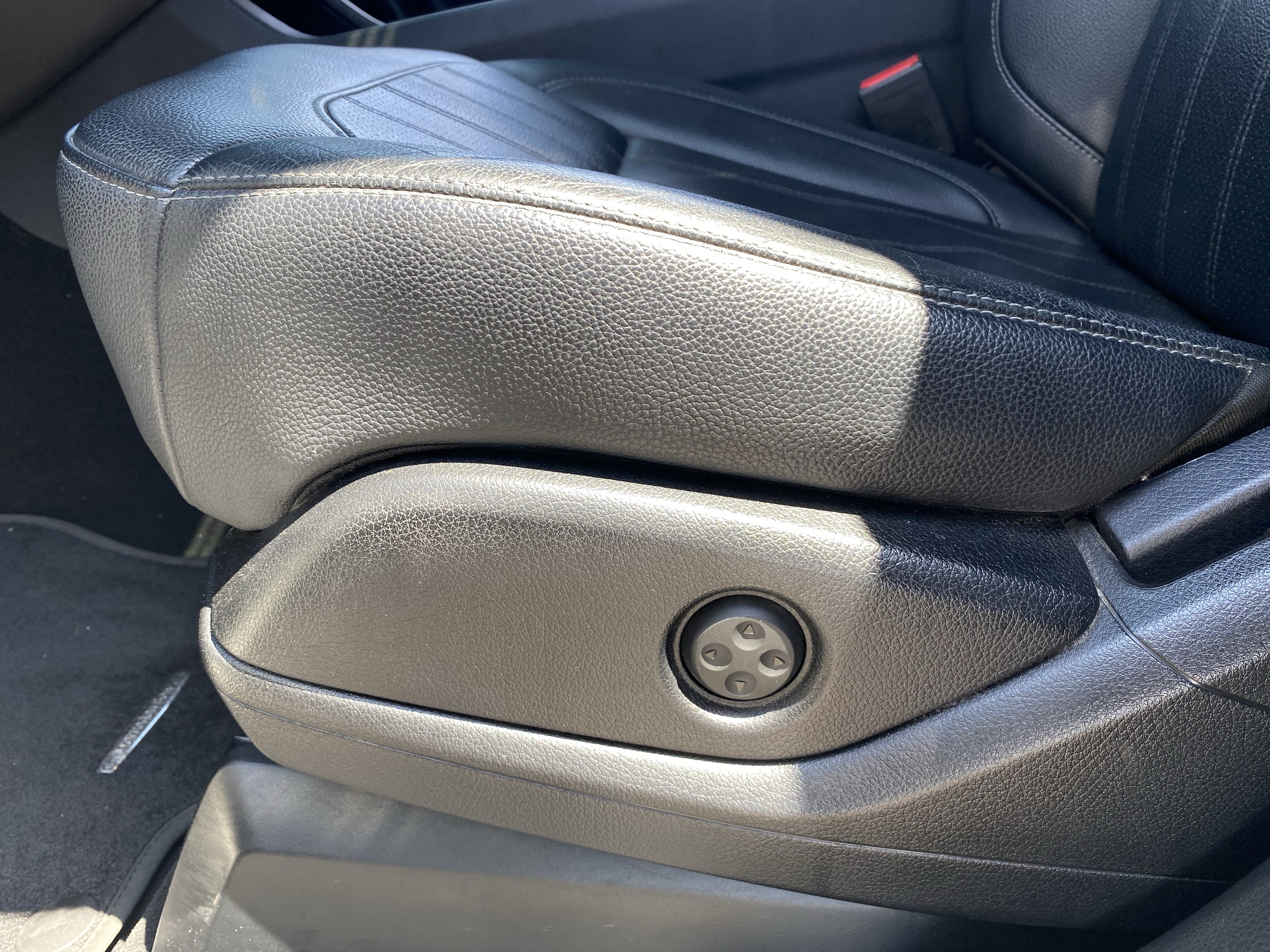 Used 2019 Mercedes-Benz GLE 400 4MATIC image 22