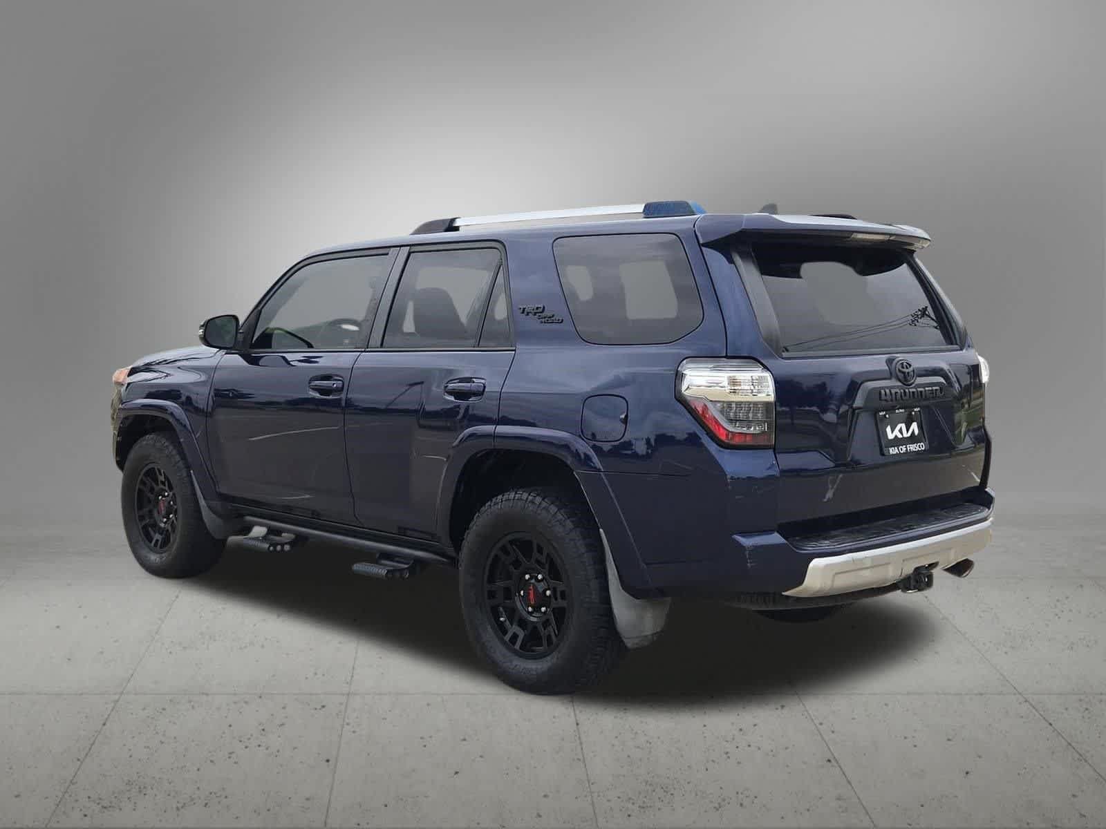 Used 2018 Toyota 4Runner TRD Off-Road Premium AWD/4WD image 4