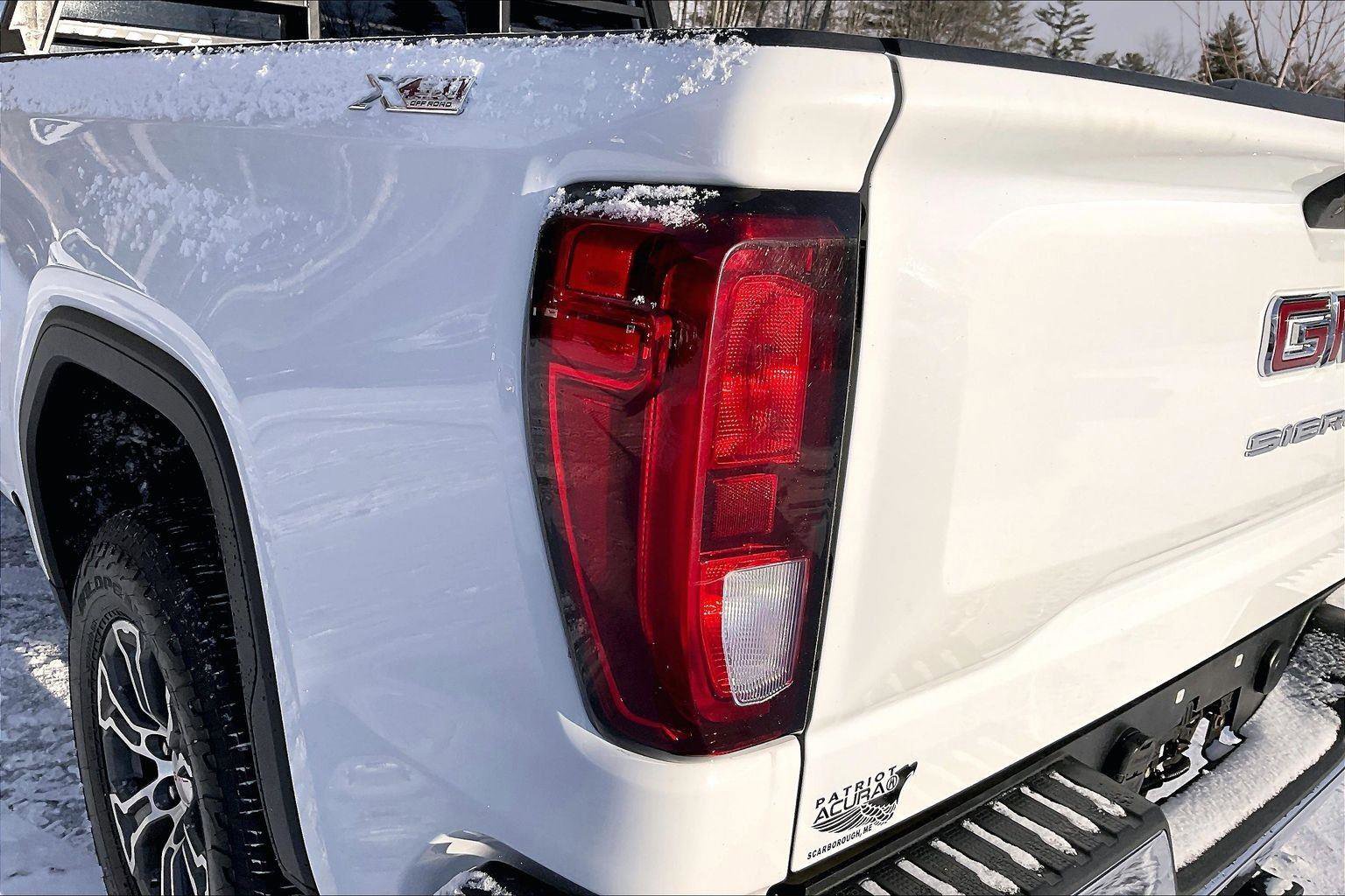 Used 2021 GMC Sierra 1500 SLE w/ X31 Off-Road Package image 32