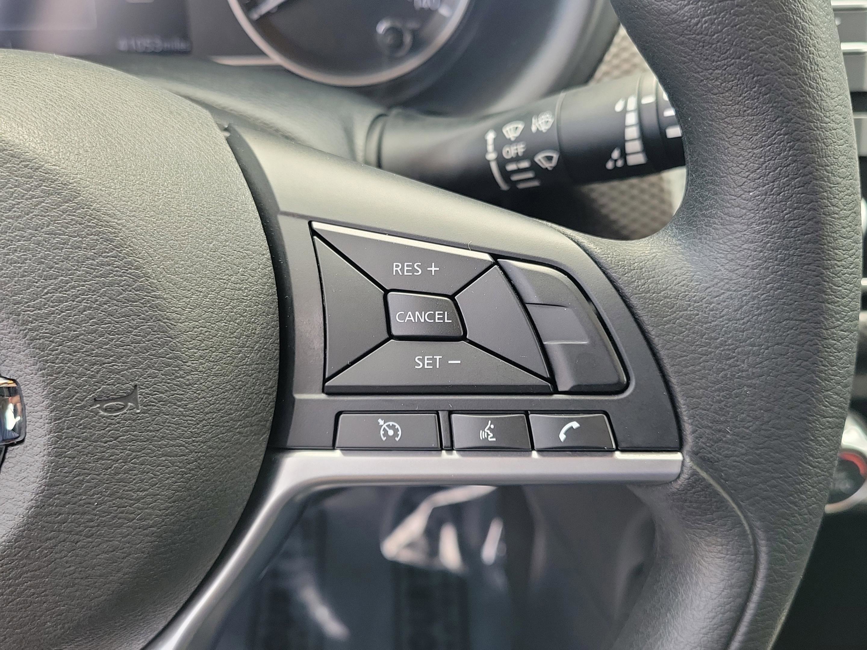 Certified 2020 Nissan Kicks SV image 19