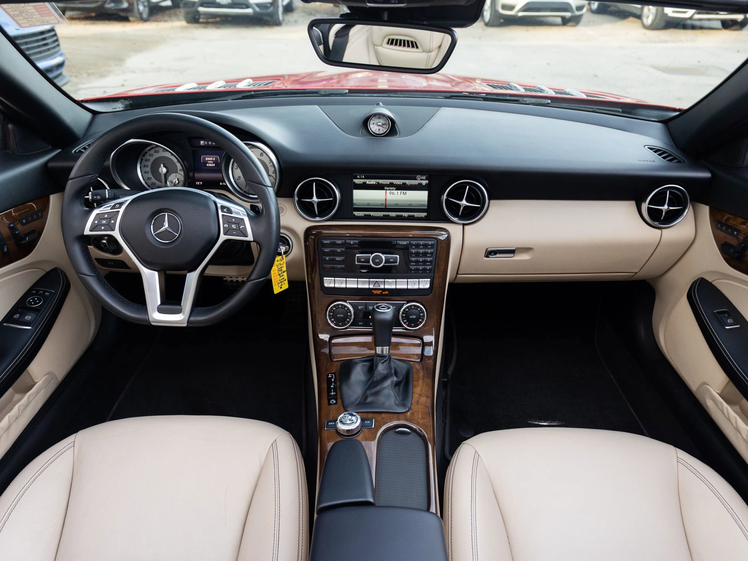 Used 2016 Mercedes-Benz SLK 350 image 2