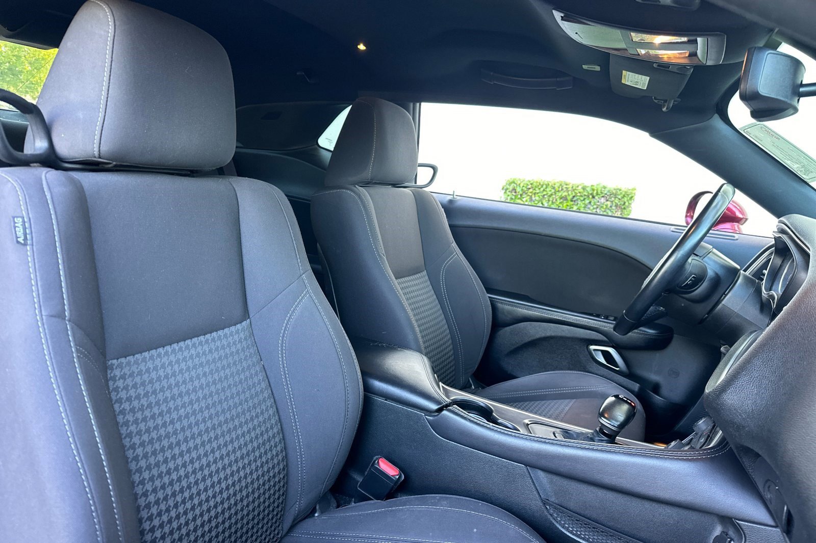 Used 2019 Dodge Challenger SXT image 30