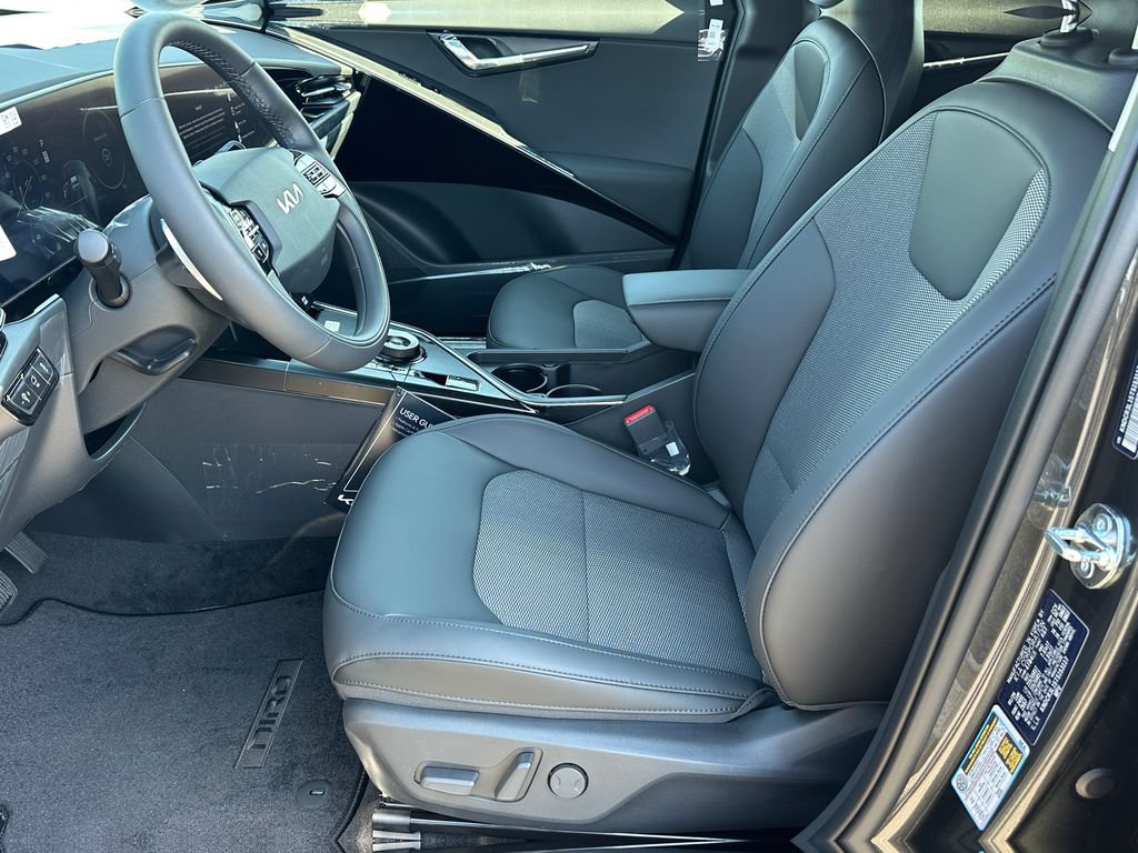 New 2026 Kia Niro Wind w/ Wind Preserve Package FWD image 9