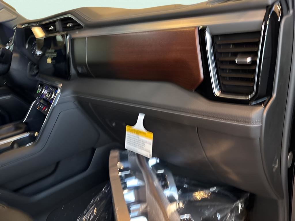New 2026 GMC Sierra 3500 Denali w/ Technology Package image 5
