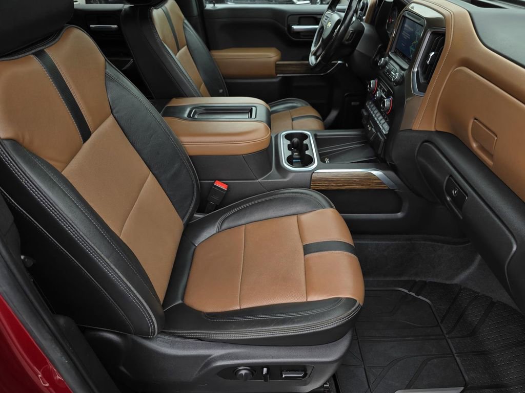 Used 2021 Chevrolet Silverado 1500 High Country w/ Technology Package AWD/4WD image 34