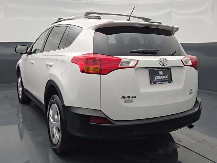 Used 2013 Toyota RAV4 LE AWD/4WD image 11
