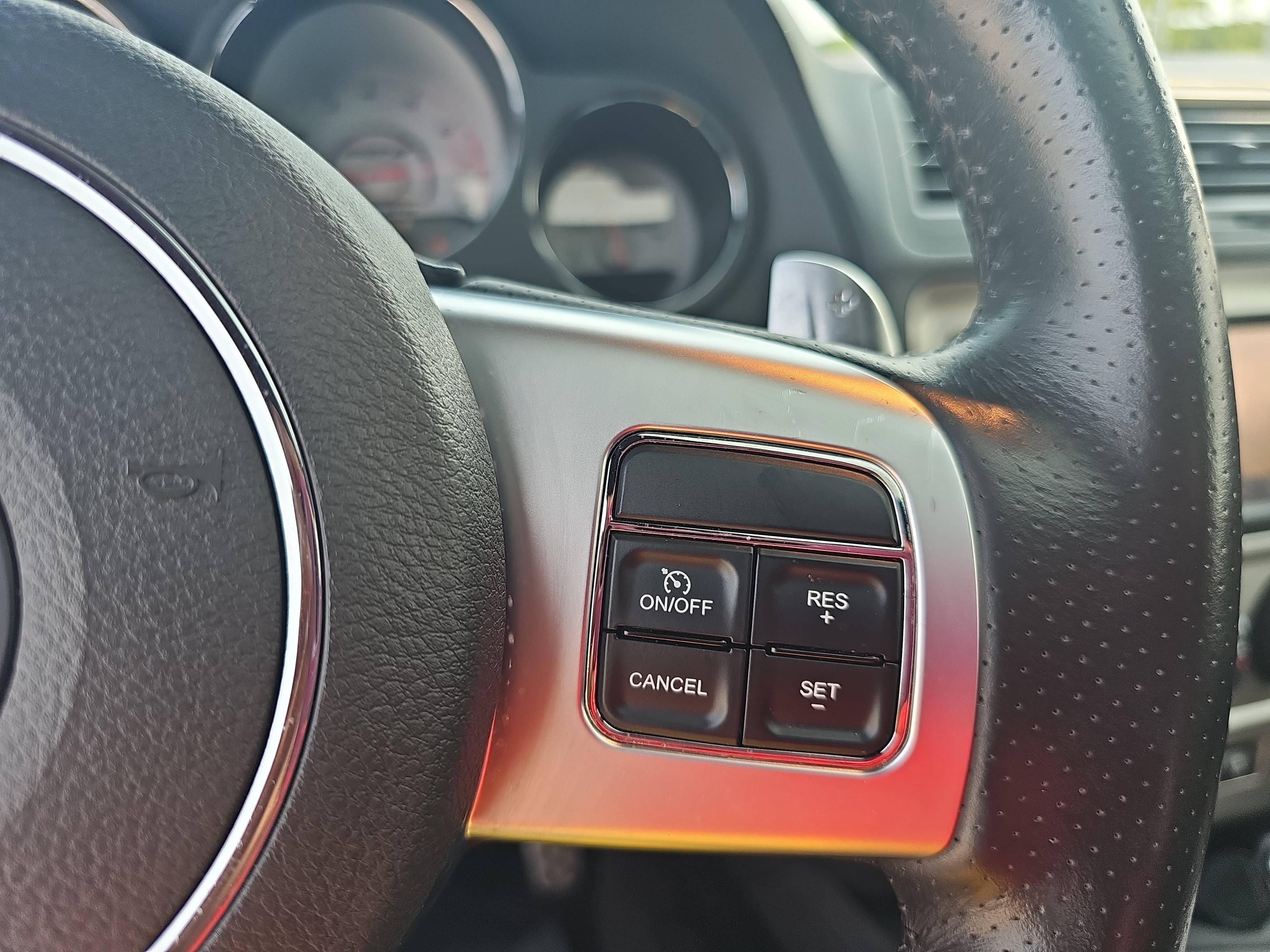 Used 2012 Dodge Challenger SRT8 w/ Premium Sound Group RWD image 17