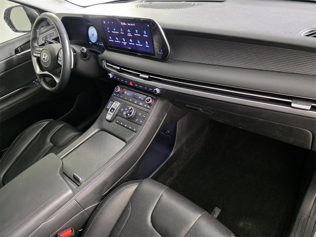 Used 2023 Hyundai Palisade Limited image 38