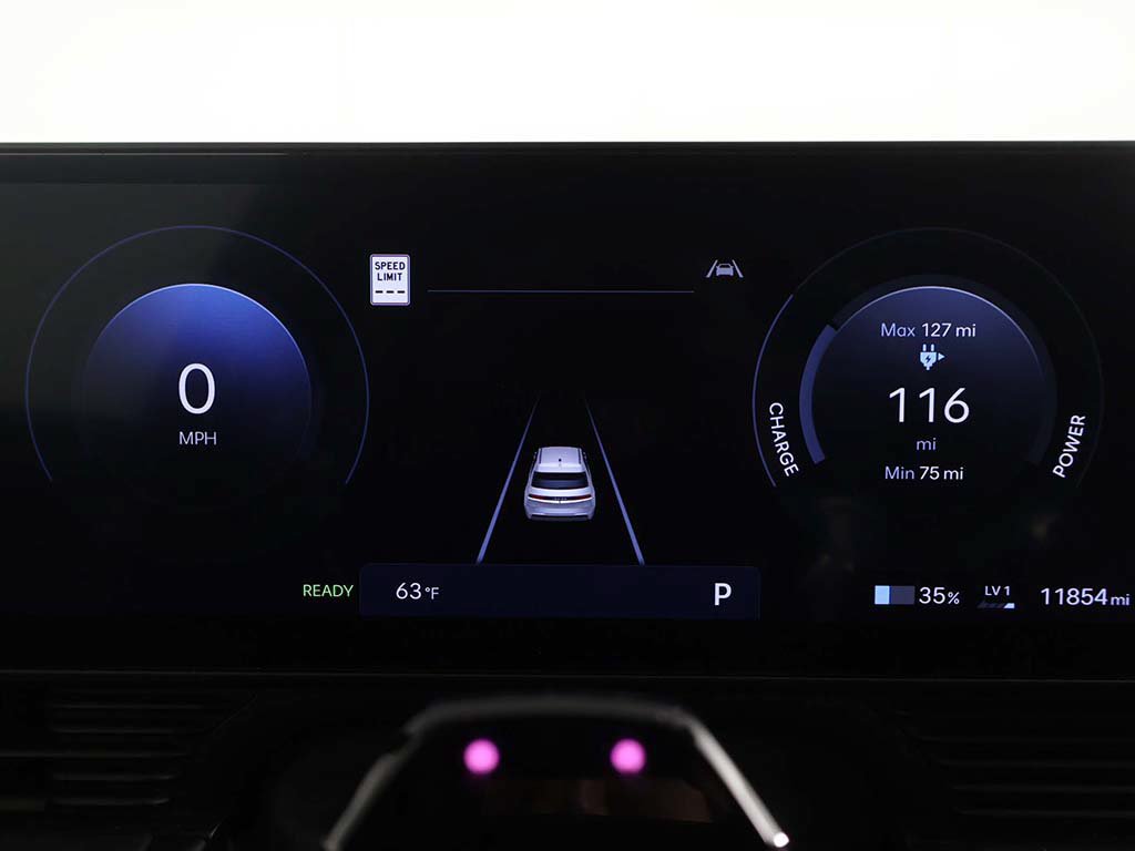 Used 2025 Hyundai Ioniq 5 SE RWD image 36