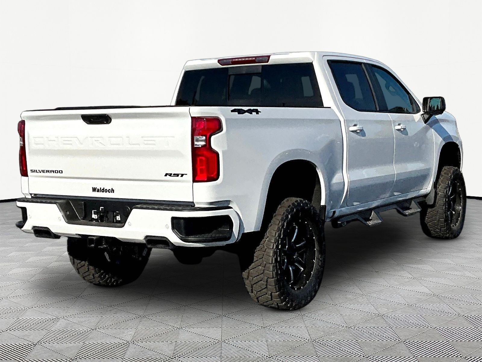 New 2026 Chevrolet Silverado 1500 RST w/ Dark Appearance Package AWD/4WD image 7